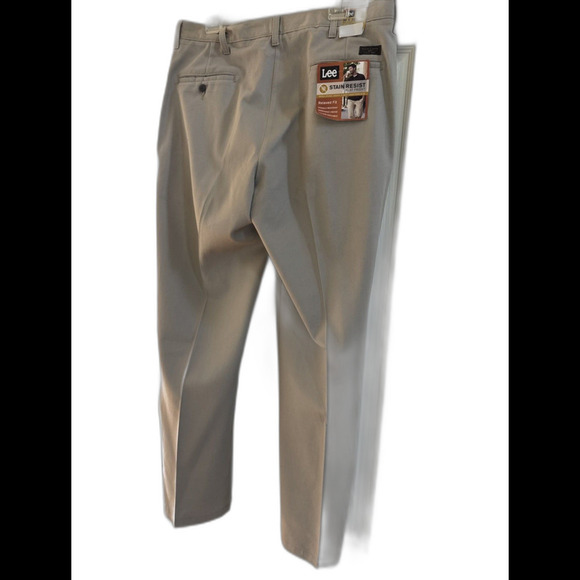 Lee Relaxed Fit Flat Front Khaki Pants Men's 34x32 NWT Stain Wrinkle Resistant - Picture 5 of 5